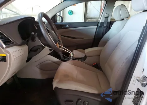 2016 Hyundai Tucson Limited z USA, uszkodzony, nr VIN KM8J33A43GU090175